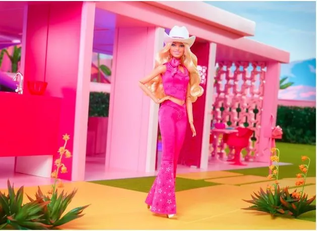 Mattel Lalka filmowa Barbie Margot Robbie jako Barbie w kowbojskim stroju